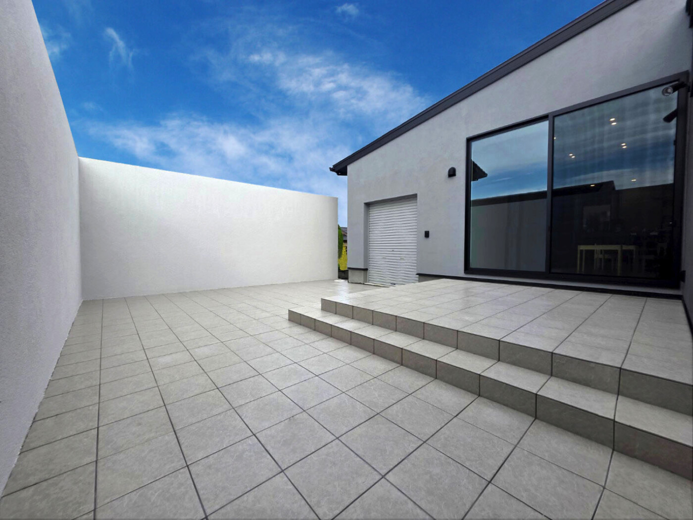 宮崎県 コゾノハウジング株式会社 グランドアートウォール施工イメージ16351_01